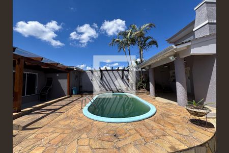 Casa à venda com 370m², 5 quartos e 3 vagasÁrea Externa