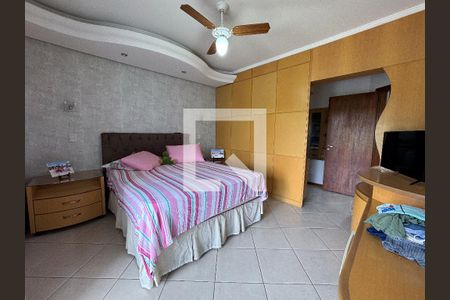 Casa à venda com 370m², 5 quartos e 3 vagasQuarto 1