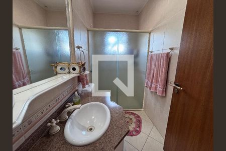 Casa à venda com 370m², 5 quartos e 3 vagasBanheiro Social 1