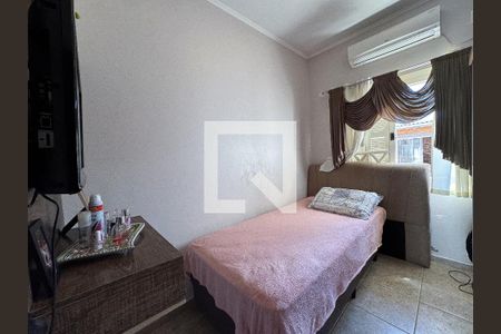 Casa à venda com 370m², 5 quartos e 3 vagasQuarto 5