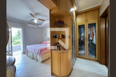 Casa à venda com 370m², 5 quartos e 3 vagasQuarto 1