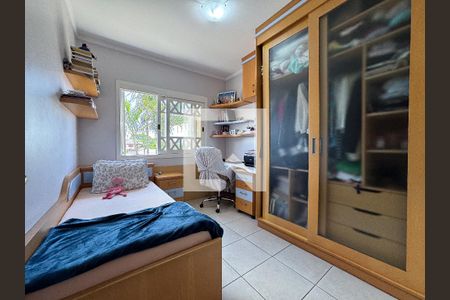 Casa à venda com 370m², 5 quartos e 3 vagasQuarto 2