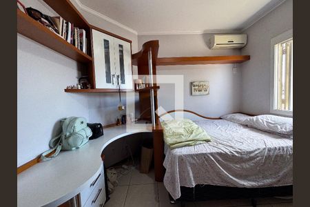 Casa à venda com 370m², 5 quartos e 3 vagasQuarto 4