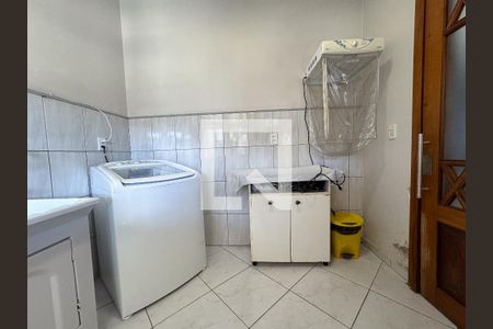 Casa à venda com 370m², 5 quartos e 3 vagasÁrea de Serviço