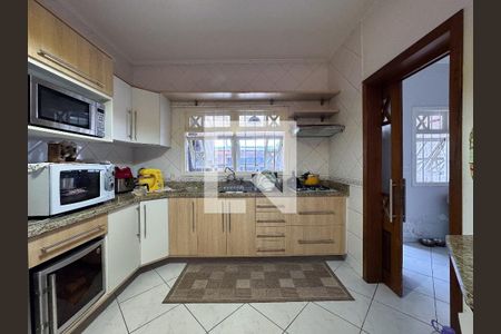 Casa à venda com 370m², 5 quartos e 3 vagasCozinha