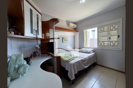 Casa à venda com 370m², 5 quartos e 3 vagasQuarto 4