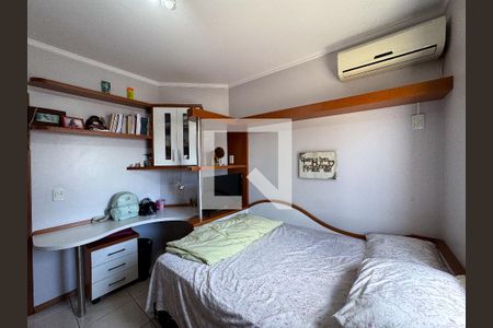 Casa à venda com 370m², 5 quartos e 3 vagasQuarto 4