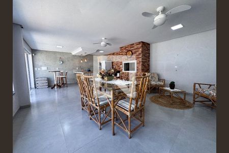 Casa à venda com 370m², 5 quartos e 3 vagasÁrea de lazer