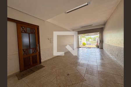 Casa à venda com 370m², 5 quartos e 3 vagasÁrea Externa