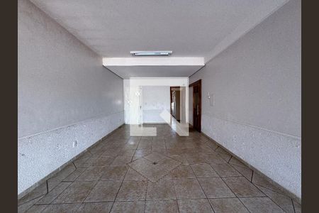 Casa à venda com 370m², 5 quartos e 3 vagasÁrea Externa