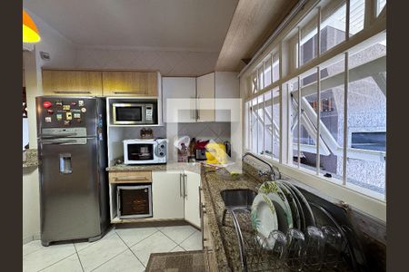 Casa à venda com 370m², 5 quartos e 3 vagasCozinha