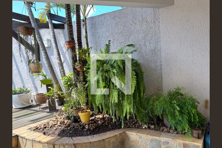 Casa à venda com 370m², 5 quartos e 3 vagasÁrea Externa