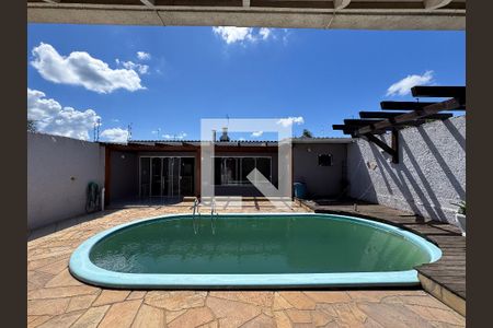 Casa à venda com 370m², 5 quartos e 3 vagasÁrea Externa