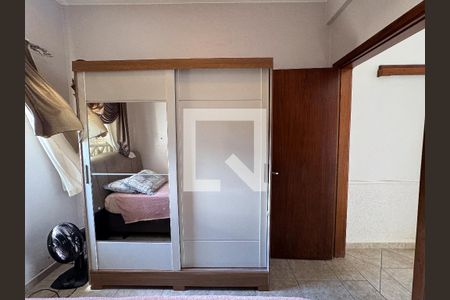 Casa à venda com 370m², 5 quartos e 3 vagasQuarto 5