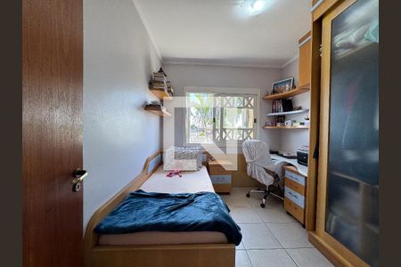 Casa à venda com 370m², 5 quartos e 3 vagasQuarto 2