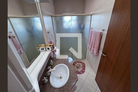 Casa à venda com 370m², 5 quartos e 3 vagasBanheiro Social 1