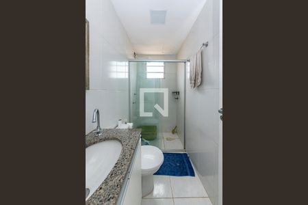 Apartamento à venda com 60m², 2 quartos e 2 vagas Apartamento à venda com 60m², 2 quartos e 2 vagasBanheiro Social