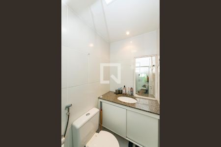 Apartamento à venda com 60m², 2 quartos e 2 vagas Apartamento à venda com 60m², 2 quartos e 2 vagasBanheiro da Suíte