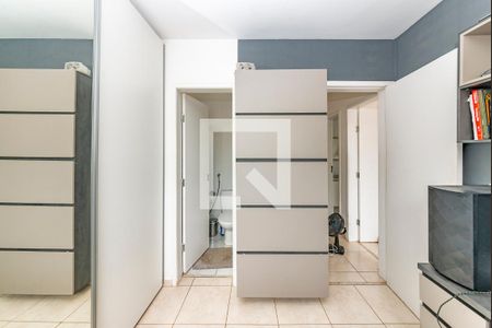 Apartamento à venda com 60m², 2 quartos e 2 vagas Apartamento à venda com 60m², 2 quartos e 2 vagasSuíte