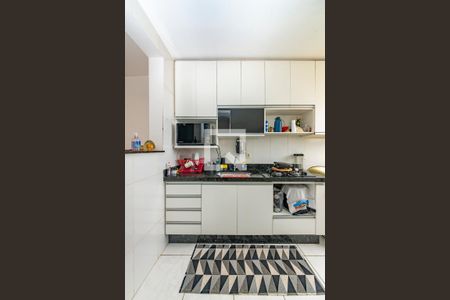 Apartamento à venda com 60m², 2 quartos e 2 vagas Apartamento à venda com 60m², 2 quartos e 2 vagasCozinha
