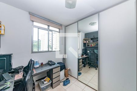 Apartamento à venda com 60m², 2 quartos e 2 vagas Apartamento à venda com 60m², 2 quartos e 2 vagasSuíte
