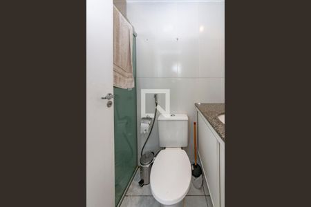 Apartamento à venda com 60m², 2 quartos e 2 vagas Apartamento à venda com 60m², 2 quartos e 2 vagasBanheiro da Suíte