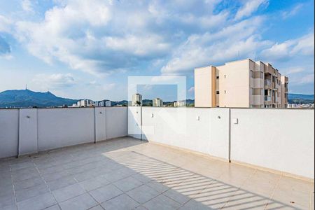 Apartamento à venda com 93m², 1 quarto e sem vagaQuintal