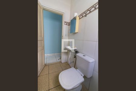 Casa para alugar com 60m², 1 quarto e 2 vagasBanheiro
