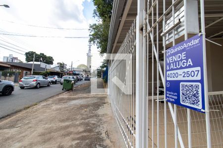 Casa para alugar com 60m², 1 quarto e 2 vagasPlaquinha