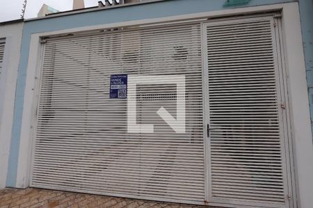 Casa à venda com 260m², 3 quartos e 6 vagasFachada