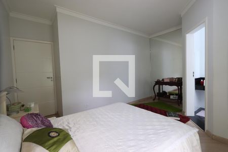 Casa à venda com 260m², 3 quartos e 6 vagasSuíte 3