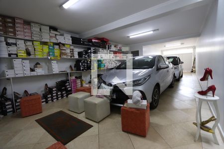 Casa à venda com 260m², 3 quartos e 6 vagasGaragem