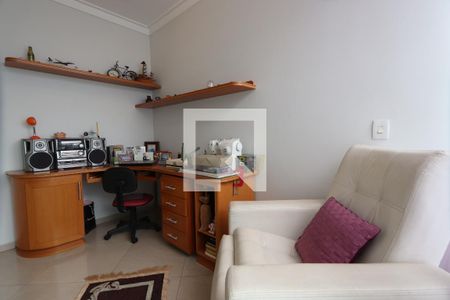 Casa à venda com 260m², 3 quartos e 6 vagasEscritório