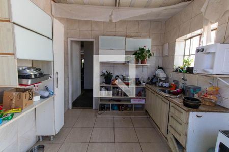 Casa à venda com 590m², 6 quartos e 5 vagasCozinha 1