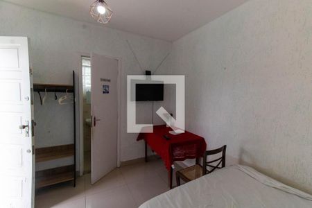 Casa à venda com 590m², 6 quartos e 5 vagasSuíte 1