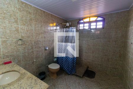 Casa à venda com 590m², 6 quartos e 5 vagasBanheiro da Suíte 2