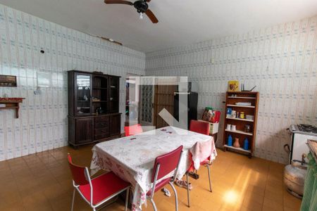 Casa à venda com 590m², 6 quartos e 5 vagasCozinha 2