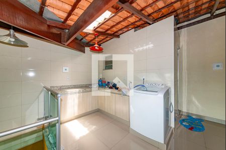 Casa à venda com 180m², 3 quartos e 4 vagas Casa à venda com 180m², 3 quartos e 4 vagasÁrea de Serviço