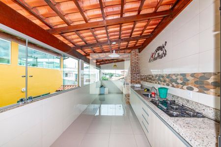Casa à venda com 180m², 3 quartos e 4 vagas Casa à venda com 180m², 3 quartos e 4 vagasÁrea externa
