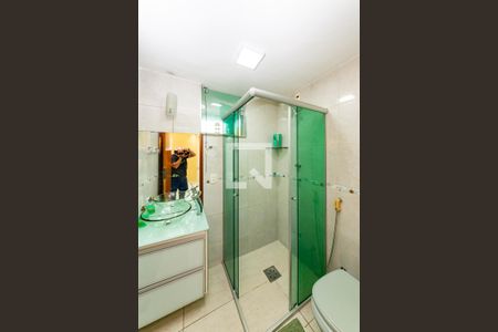 Casa à venda com 180m², 3 quartos e 4 vagas Casa à venda com 180m², 3 quartos e 4 vagasBanheiro Social 1