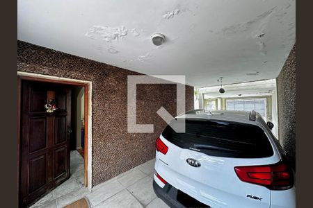 Casa para alugar com 240m², 3 quartos e 4 vagas Casa para alugar com 240m², 3 quartos e 4 vagasGaragem