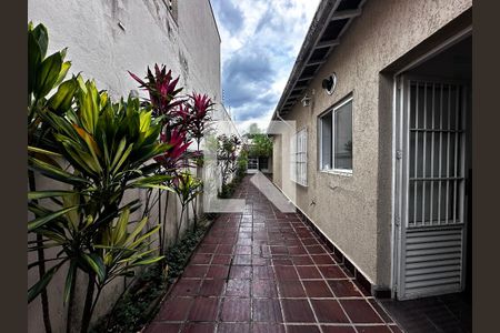 Casa para alugar com 240m², 3 quartos e 4 vagas Casa para alugar com 240m², 3 quartos e 4 vagasQuintal