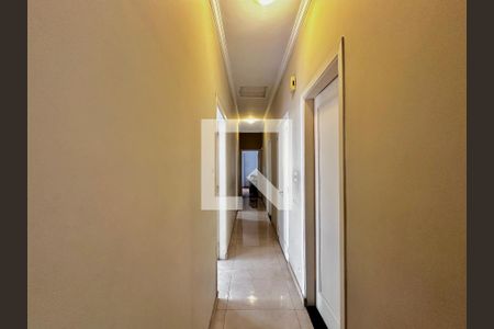 Corredor Quartos  de casa para alugar com 3 quartos, 240m² em Brooklin, São Paulo