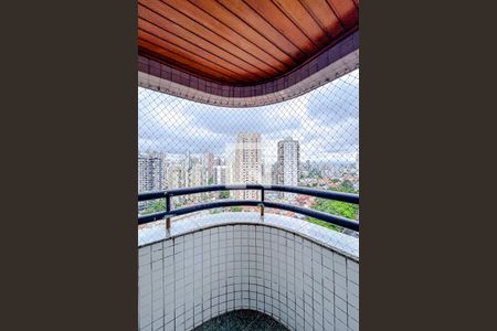 Apartamento à venda com 106m², 3 quartos e 2 vagasVaranda da Suíte
