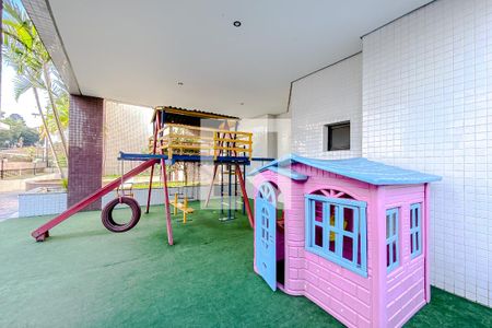 Apartamento à venda com 106m², 3 quartos e 2 vagasÁrea comum - Playground