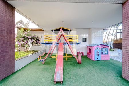 Apartamento à venda com 106m², 3 quartos e 2 vagasÁrea comum - Playground