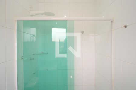 Casa à venda com 120m², 2 quartos e 2 vagasBanheiro da Suíte 1