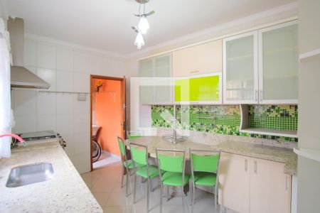 Casa à venda com 120m², 2 quartos e 2 vagasCozinha