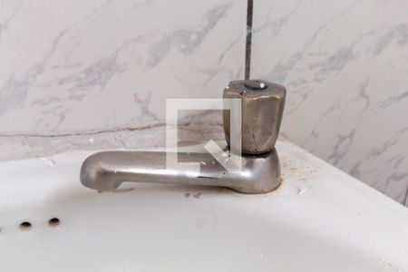 Casa para alugar com 42m², 1 quarto e sem vagaBanheiro - torneira