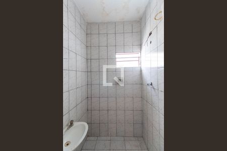 Casa para alugar com 42m², 1 quarto e sem vagaBanheiro